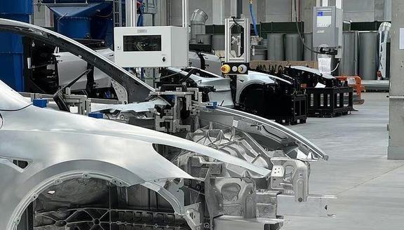 特斯拉在柏林工廠展示了結(jié)構(gòu)性電池組,4680電池批量生產(chǎn)要到明年